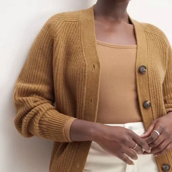 100% wool Everlane Women's Camel Cardigan Sweater - Picture 3 of 16
